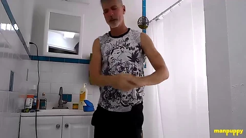 Le membre massif de Richard Lennox reçoit une surprise sans fin de son ex petite